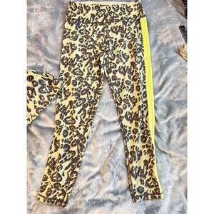 Victoria Sport Compression Leggings  Green Animal Print Size L